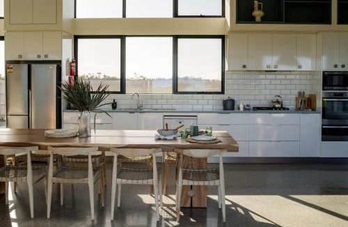 Manypeaks House | Betty's Beach House