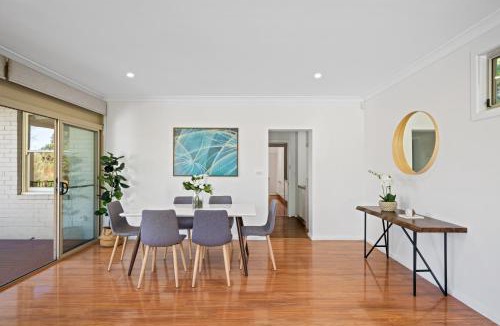 Oatlands House | Big Stylish 3 bed house with Free Parking