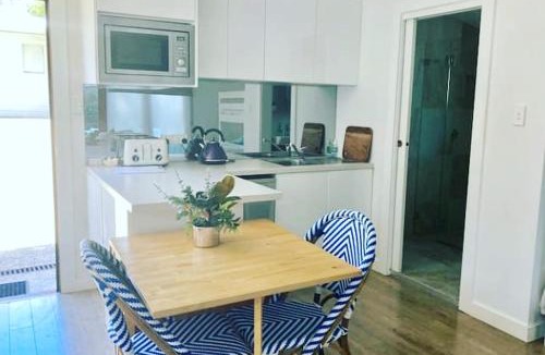 Freshwater Ski Chalet | Bijoux Beach House