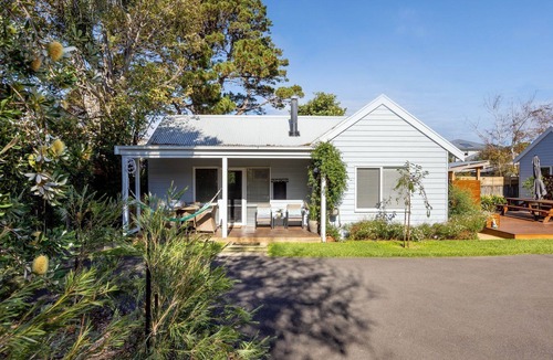 Sorrento Cottage | Bilinga Cottage - Magbird*
