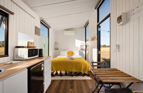 Maindample House | Billy Button by Tiny Away