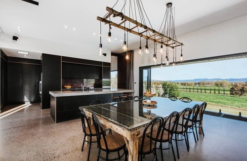 Bombira House | Black Rock Mudgees Most Prestigious Property