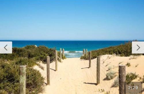 Lakes Entrance Apartment | Black swan motor inn