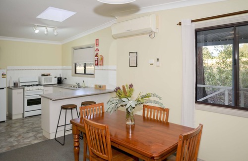 Pokolbin Cabin | Black Wattle Cabin 10 - 2 bedroom with 2 x queen beds
