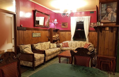 Blackwood House | Blackwood Cobb & Co Historic Forest Retreat
