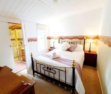 Blackwood House | Blackwood Cobb & Co Historic Forest Retreat