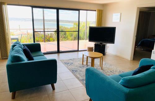 Emu Bay House | Blakeney Holiday House
