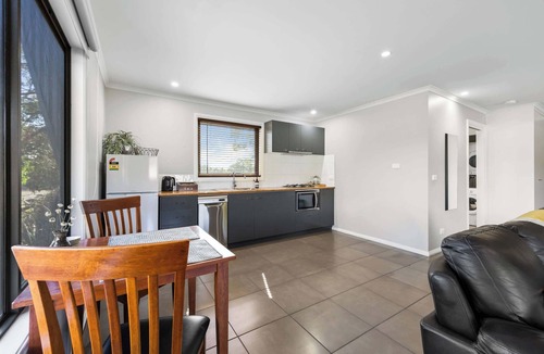 Pomonal Cabin | Blaze Rock Retreat | Private Couples Escape in the Grampians