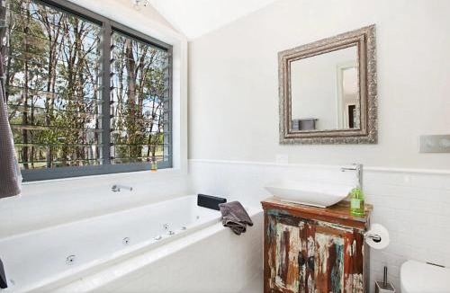 Belford House | Block Eight Estate Barrington View Villa