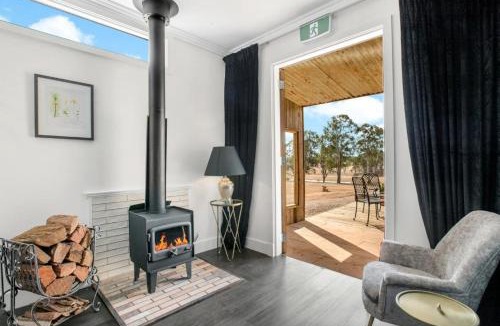 Belford House | Block Eight Estate Gum Trees Villa