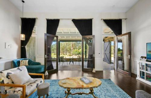 Belford House | Block Eight Estate Vineyard View Villa