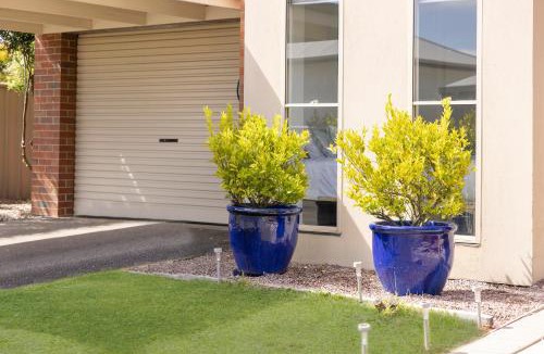 Hamilton Villa | Blue Bird Villa Hamilton