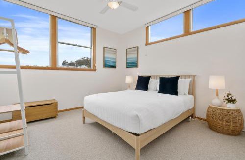 Alonnah House | Blue Cottage Bruny Island
