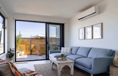 Torquay Apartment | Blue Horizon Villa - Sunlit Terraces & Ocean Views