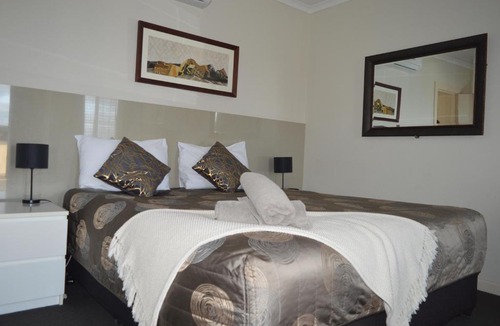 Mount Gambier Hotel | Blue Lake Motel