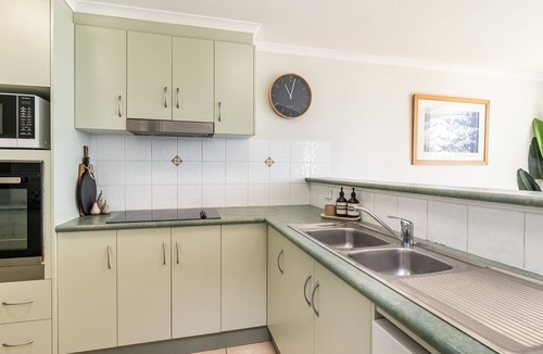Yamba Apartment | Blue Pacific 3 - Ocean Views & Swimming Pool - Holiday Yamba