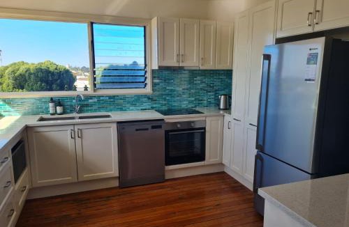 Bermagui House | Blue Pacific Holiday Home - Murrah St 73