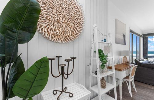Apollo Bay House | Blue Sea - Beachfront Escape