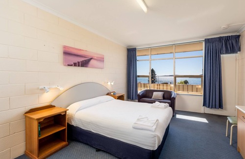 Port Lincoln Hotel | Blue Seas Motel