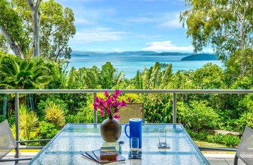 Hamilton Island Apartment | Blue Water Views Apartments
