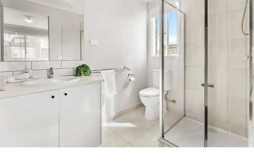 San Remo House | Blue Waves Phillip Island Beach House with Water Views