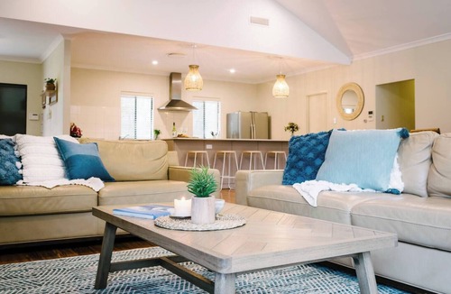Margaret River House | Blue Wren Secluded Bushland Retreat with Pool