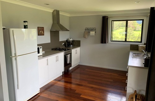 Ellenborough Cottage | Bluegum Farmstay cottage