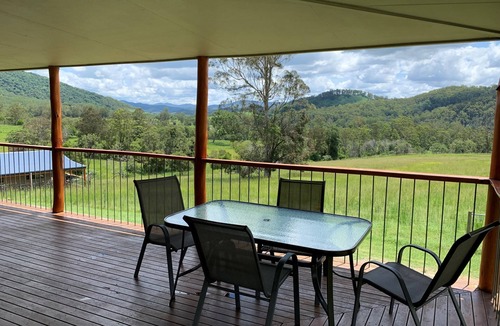 Ellenborough Cottage | Bluegum Farmstay cottage