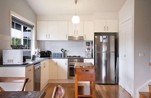 Bright Cabin | BlueMill Lodge - The Perfect Place for Couples or Families!