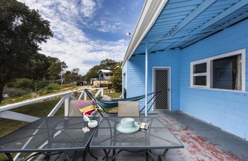 Guilderton House | Blueshack - Walking Distance To Foreshore
