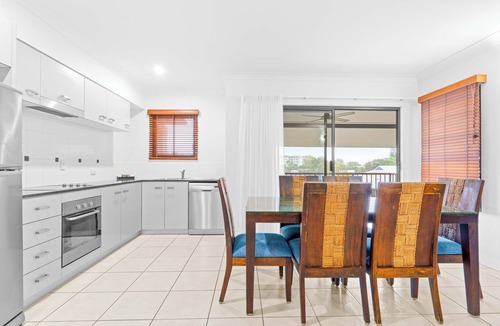 Trinity Beach Apartment | Bluewater Duo - Lagoon Views & Pool by Trinity Beach