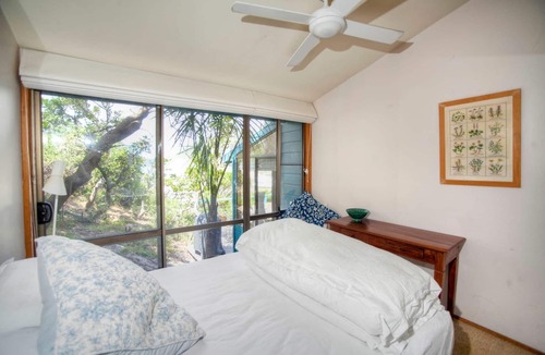 Boomerang Beach House | Bluey's Beach Shack - located at Blueys Beach