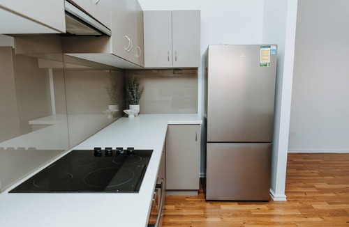 Bluff Point House | Bluff Point Coastal Townhouse - 3 Bedrooms - Sleeps 6 - Double Garage