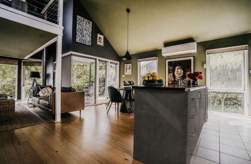 Daylesford House | Boatshed Villas by Istana - Yellow Door
