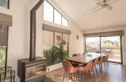 Jindabyne House | Bogong Lakeview – 1/19 Bogong Street