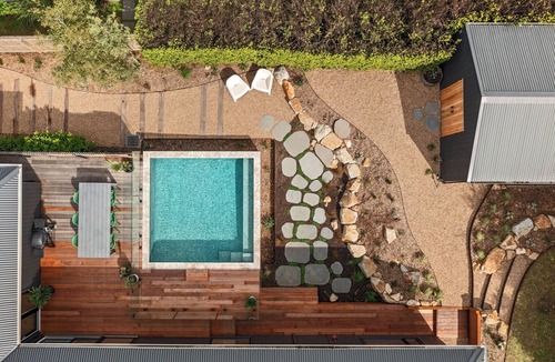 Shoreham House | "Bombora View" Shoreham Beach House - Heated Pool, Walk to Beaches and Wineries