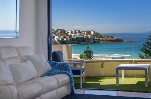 Bondi Beach Apartment | Bondi Beach Waves Beachfront Apartment