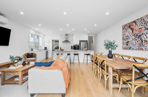 Geelong House | Bonnie Belle - Luxury Stay in Geelong CBD