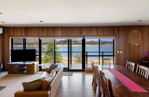 Bonnie Doon House | BONNIE DAWN