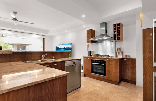Noosaville Apartment | Bora Blue is a beautifully appointed apartment close to river