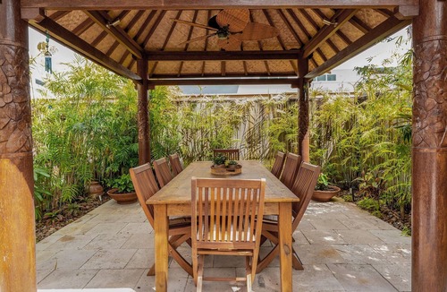 Noosaville Apartment | Bora Blue is a beautifully appointed apartment close to river