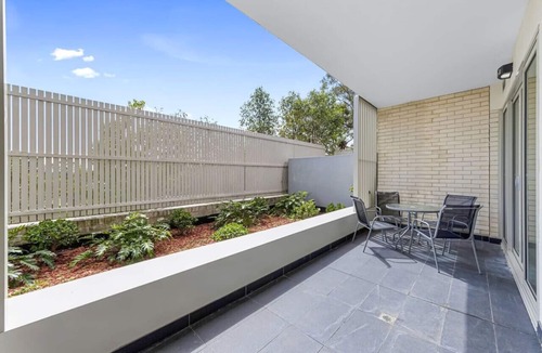 Botany Apartment | Botany 3Br Apt near Airport/Bay/City with Parking
