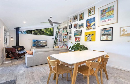 Killcare House | 'Bouddi Bush and Bay Retreat' by HolidayCo