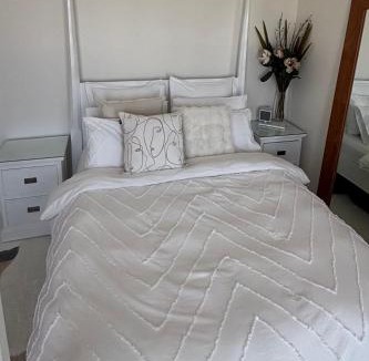 Quinns Rocks Apartment | Boutique Coastal Retreat for Couples or Singles
