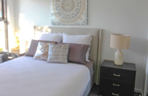 Heidelberg Heights Apartment | Boutique Heidelberg Apartment . Close to Hospitals