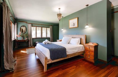 Rosa Brook House | boutique luxury farm stay near beaches & wineries