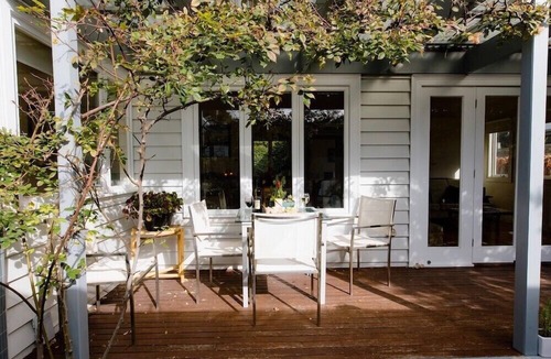 Point Lonsdale Cottage | boutique, peaceful hideaway for couples, solo travellers and accessible escapes