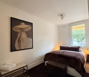South Melbourne House | Boutique South Melbourne Cottage Retreat 2Bed1Bath