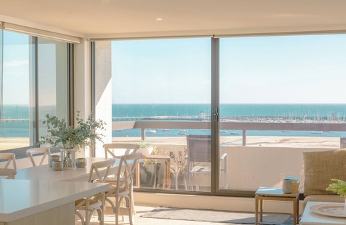 St Kilda West Apartment | Boutique Stay at St Kilda Beach with amazing views