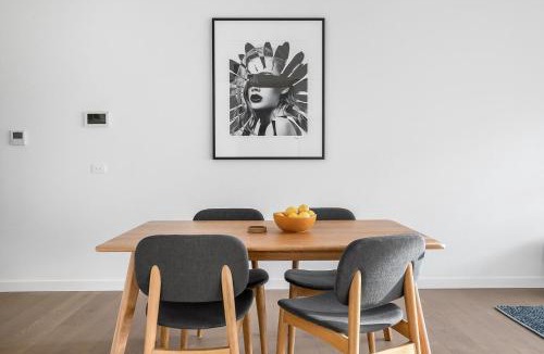 Glen Iris Apartment | Boutique Stays - Axel Apartments 201 The Clarke